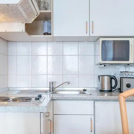 350, Seepark Apartment *