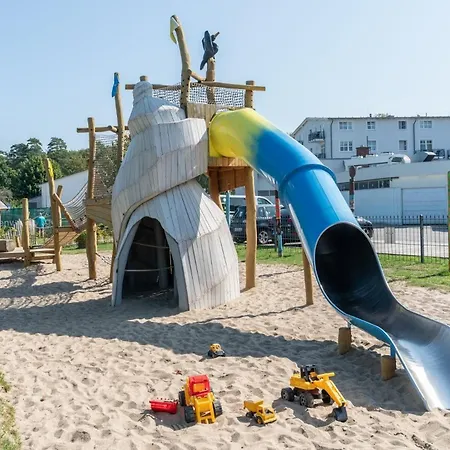 350, Seepark *